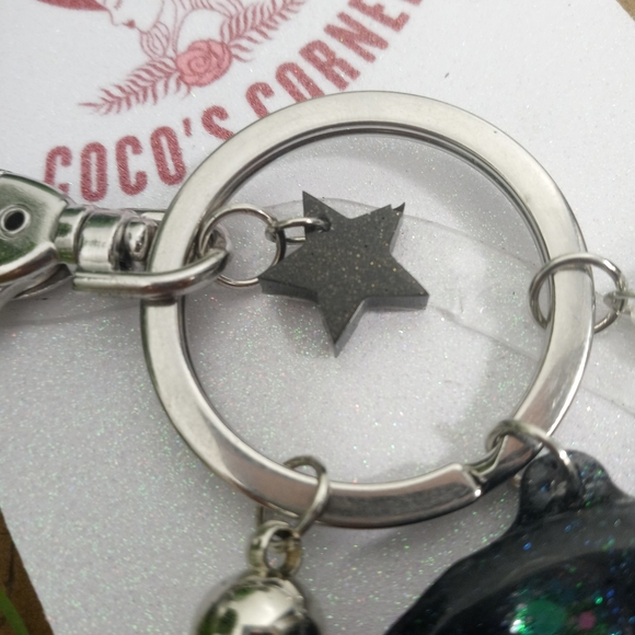 Fun liquid waterfall shaker resin keychain - Picture 7 of 16